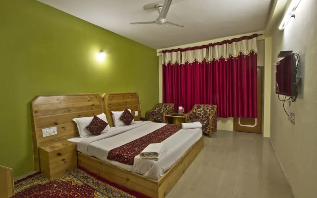 Himanshu Resorts