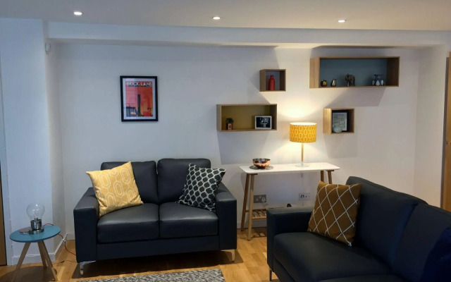 Tolbooth Apartments