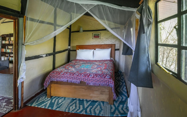 Punda Milias Lodge