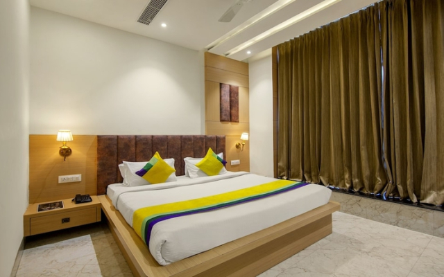 Itsy Hotels Sehdev Residency, Near Golden Temple