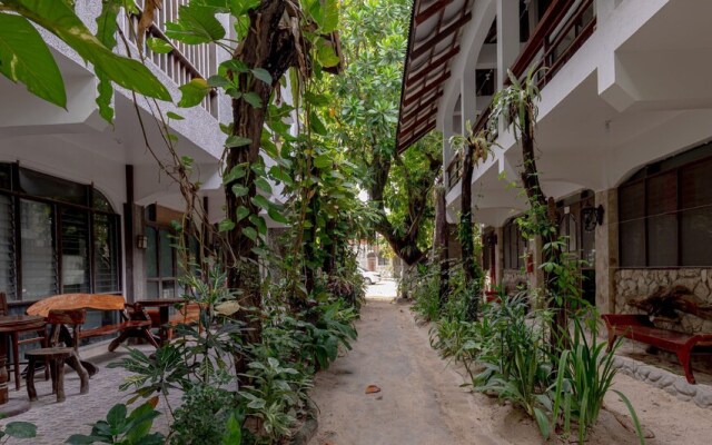 ZEN Rooms Garden Beach Siargao