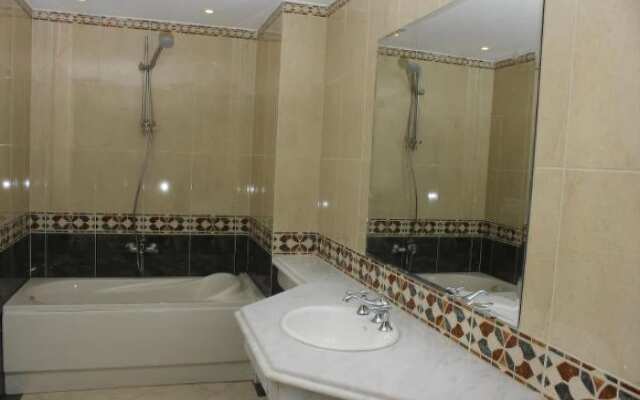 Galaxy Royal Suites Hotel