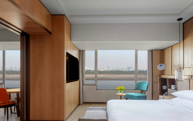 Surat Marriott Hotel – Guest Rooms – Surat