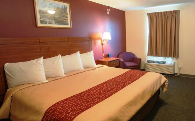 Red Roof Inn & Suites Dickinson