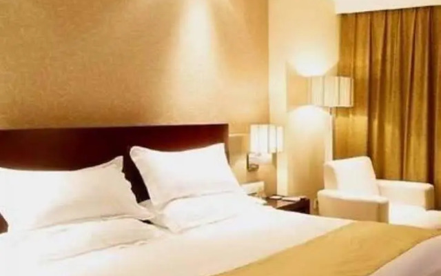 Taizhou Gree Tree Hotel