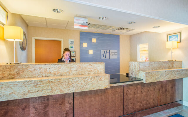Holiday Inn Express Hotel & Suites Brattleboro by IHG