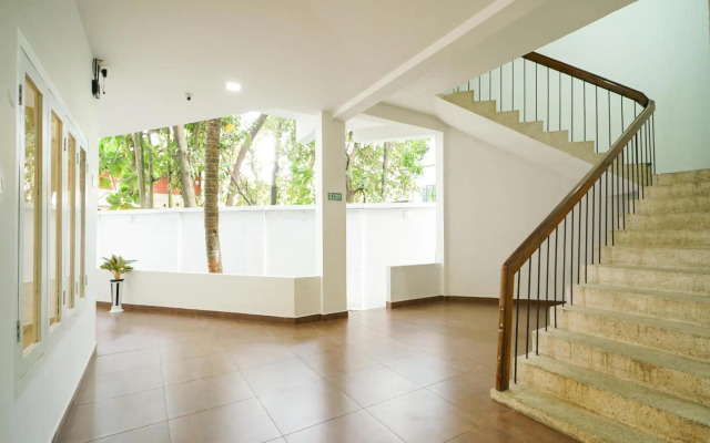 OYO 30084 Hotel Seagate