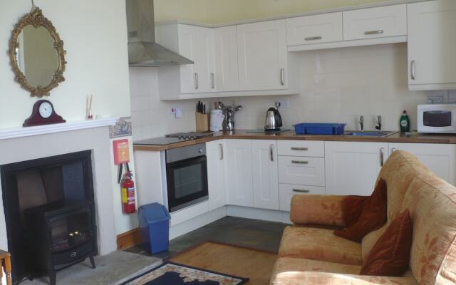 Garden Cottage & Granary