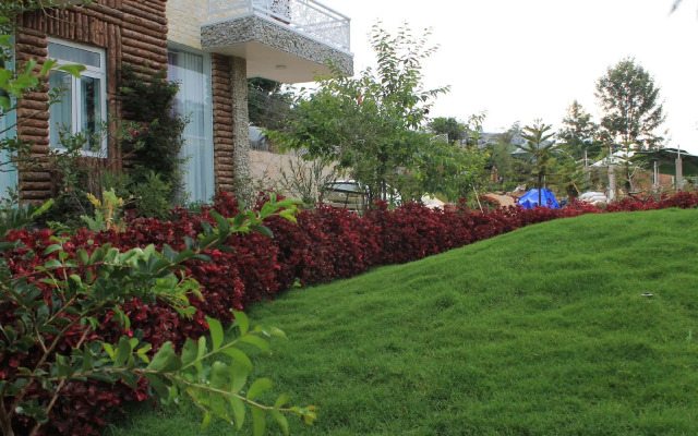 La Fleur 2 Luxury Garden Hotel