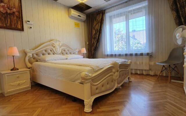 Cosy House