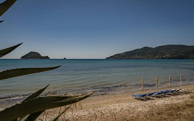 Rivazzurra Luxury BeachFront Villa