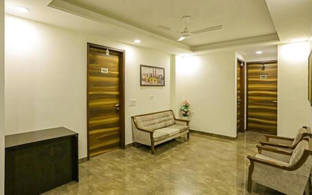 Fabhotel White House Bnb