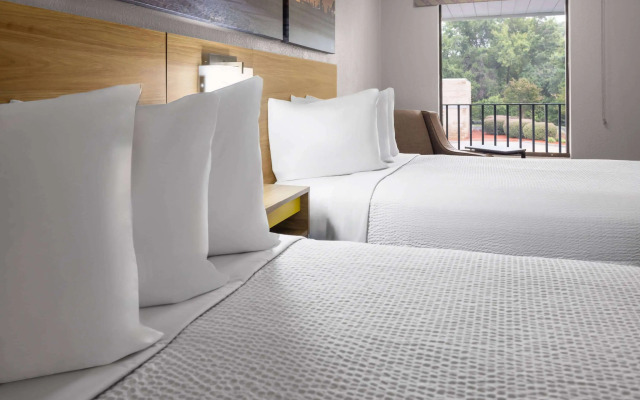 Days Inn by Wyndham Ladson Summerville Charleston