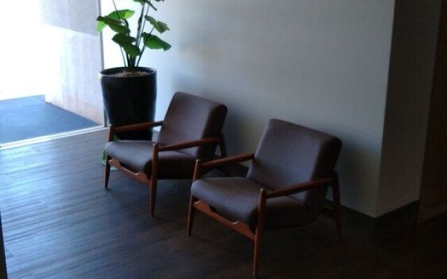 Ives Hotel