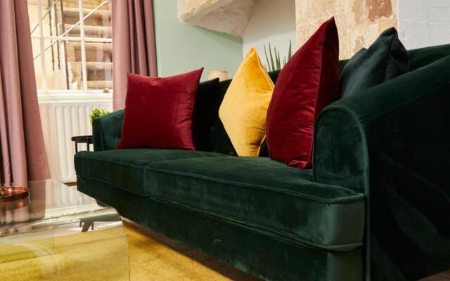 Wonderful Apartment in Bath wGarden - Sleeps 8