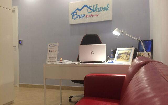 Base Napoli B&B