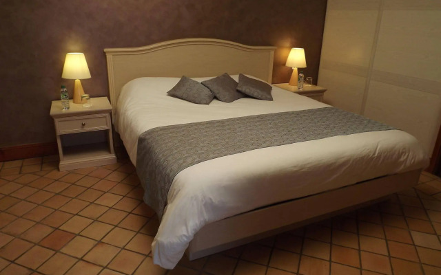 Chateau De La Sebrandière