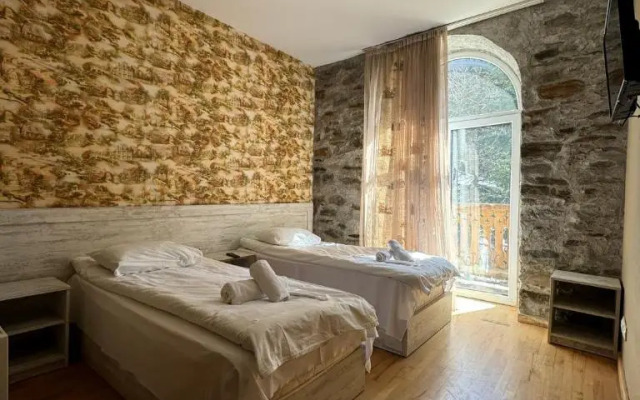 Svaneti, Hotel Ushguli