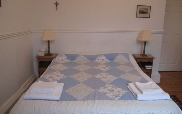 Emmaus Guest House Edinburgh