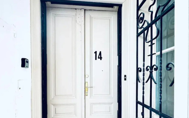 2BR Apartment for 5 Near Stadthalle