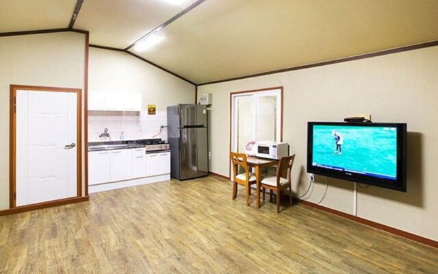 Ganghwa Byeolbitsok-euro Pension