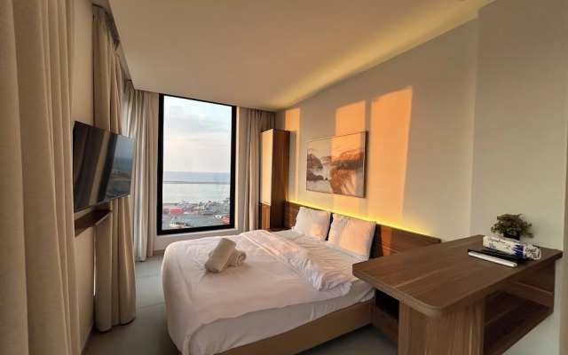 Gate 9 Tower -Studios & Apts Mar Mikhael