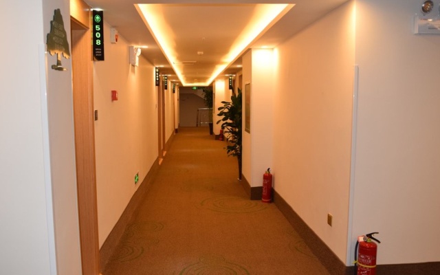 GreenTree Inn Zhengzhou Xinzheng City Longhu Town Xiangyun Road Express Hotel – Hotel Rooms – Zhengzhou