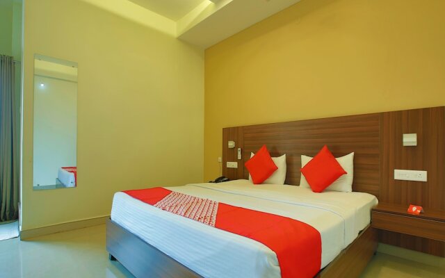 OYO 12762 Citywalk Residency