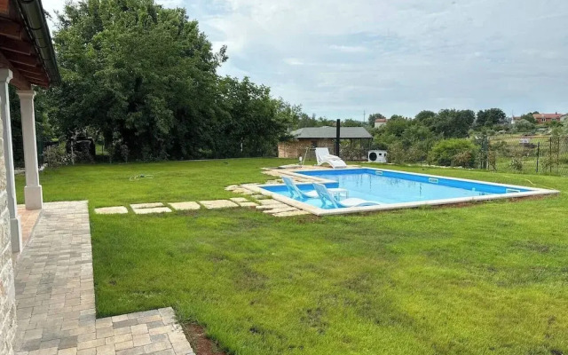 Luxury 5-star Villa With Private Saltwater Pool