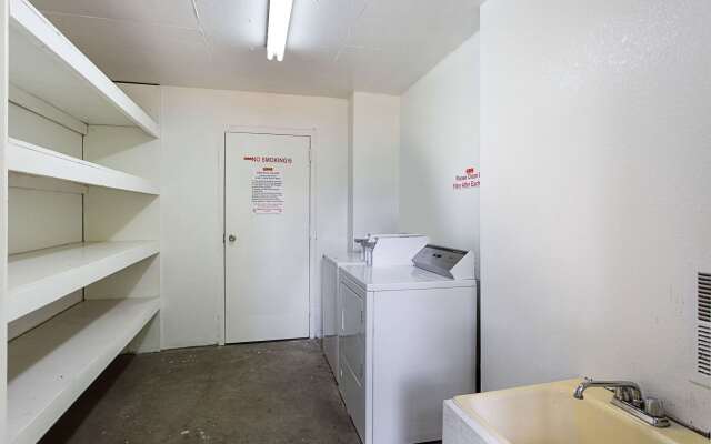 Rodeway Inn & Suites Birmingham I-59 exit 134