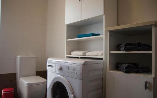SeaBreeze Apartment in Gzira Malta