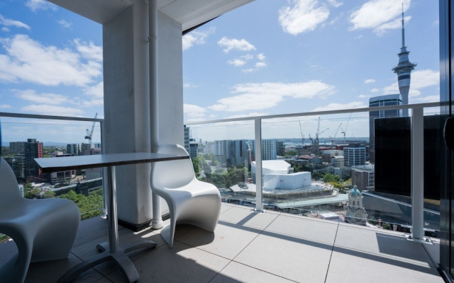 Luxury Sea View 2 Bedroom Apartment