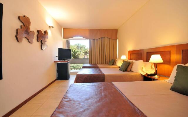 Raíces Esturión Hotel & Raíces Amambai Lodges