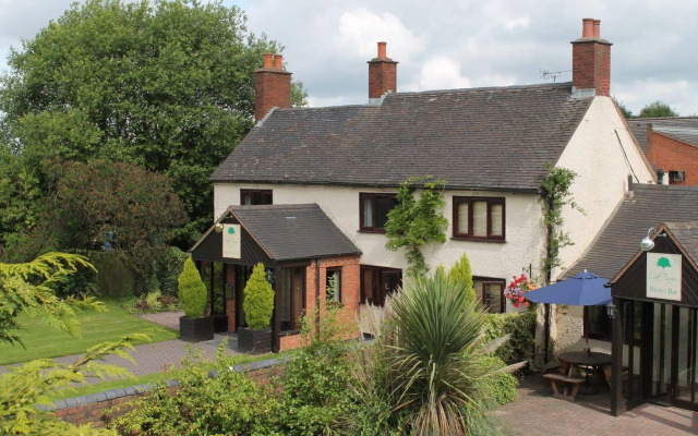 Oak Farm Hotel