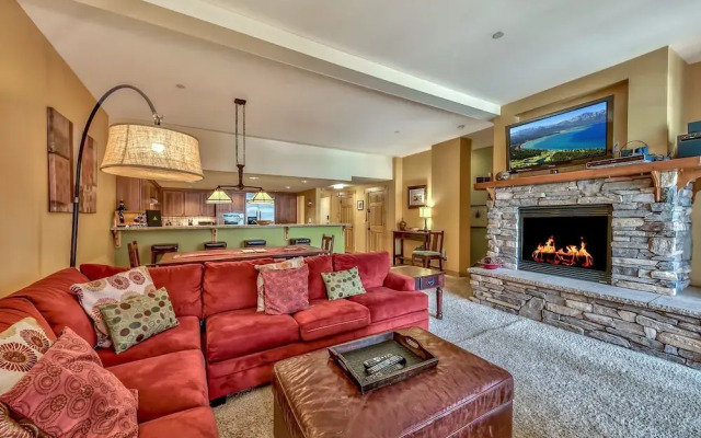 Luxury Three Bedroom Mountain Escape at Kirkwood Townhouse by RedAwning - фото 3