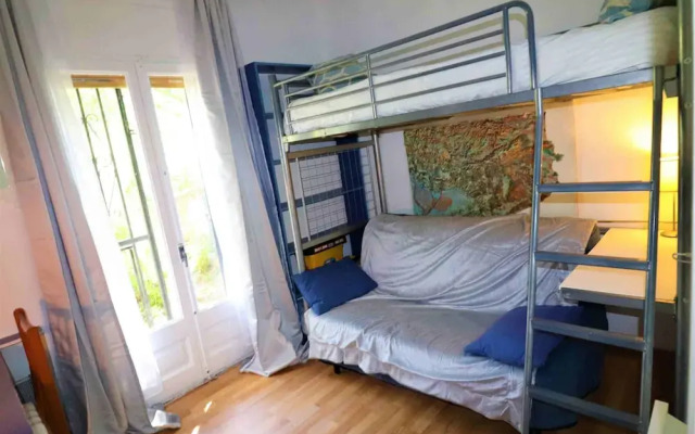 Spacious Apt. With Barbecue in Roses