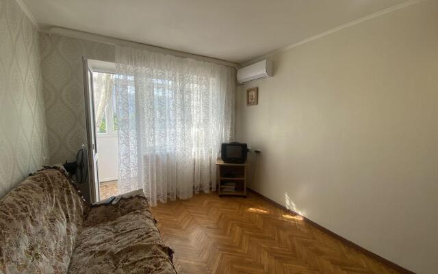 Apartments on Griboyedov street 25