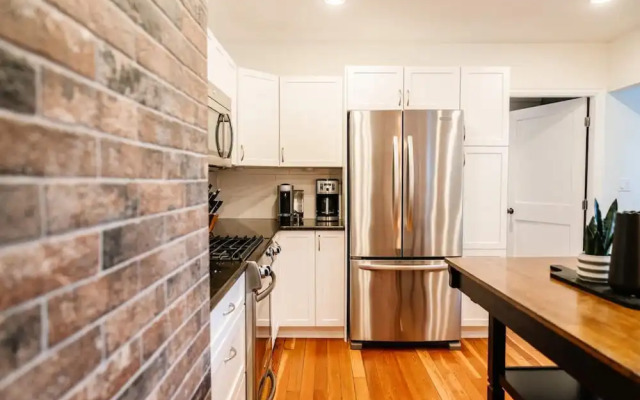 Dt Hot Tub Sauna Huge Yard