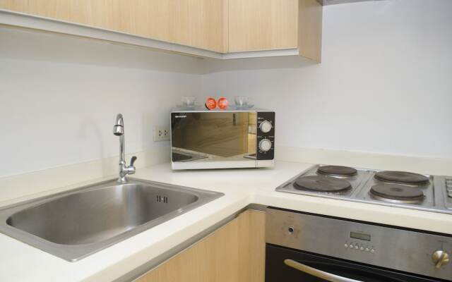 Stylish Apartment at BGC