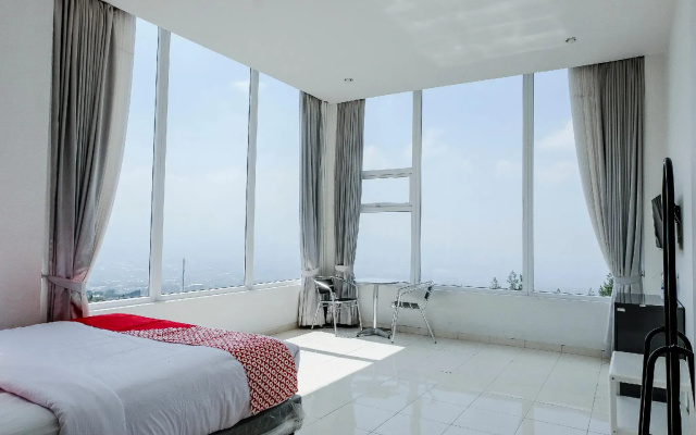 OYO 1194 Villa Bukit Panderman Residence