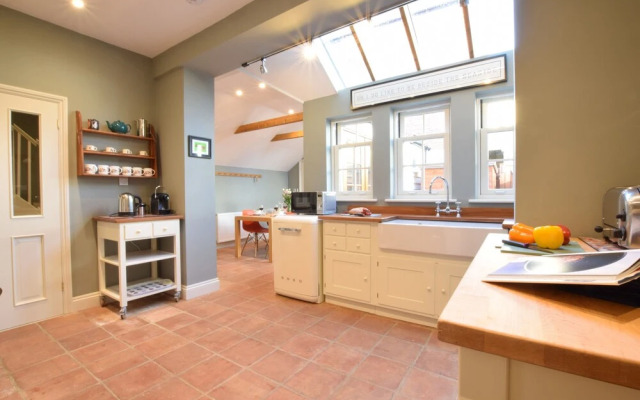 11 Crabbe Street, Aldeburgh