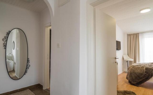 Rooms Lana