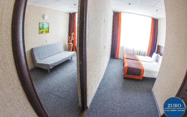 Viktoria - Zuro Hotel