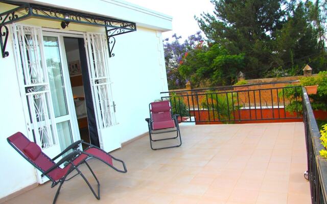 Petite Flower Guest House