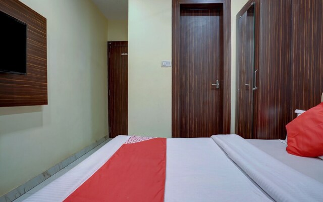 OYO 27630 Capital Residency