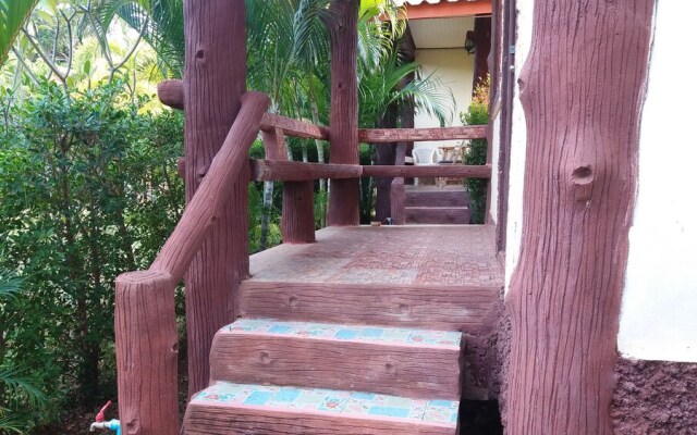 Lanta School Beach Resort
