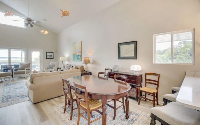 Riverfront Savannah Retreat w/ Private Dock!