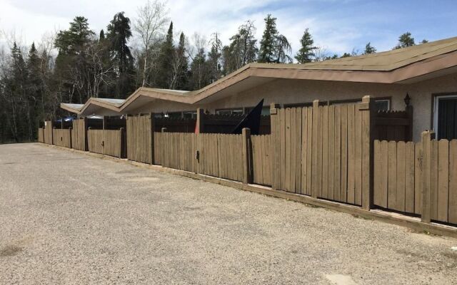 The Hotel at Falcon lake