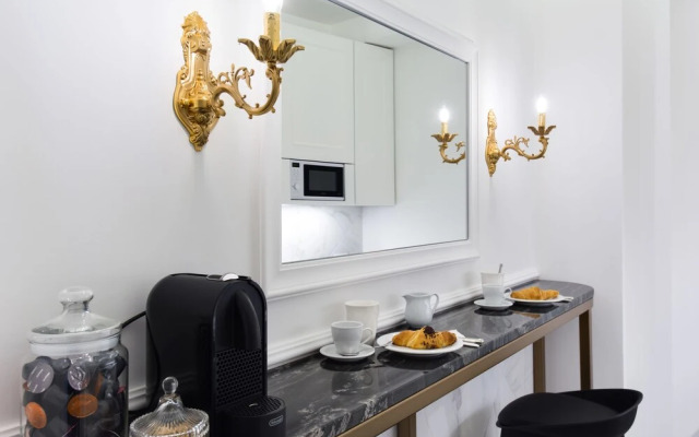 Chestnut & Eliza Suites - Superior Homes
