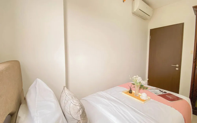 Modern Look 2BR Corner Transpark Cibubur Apartment